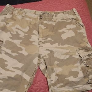 Men's cargo shorts